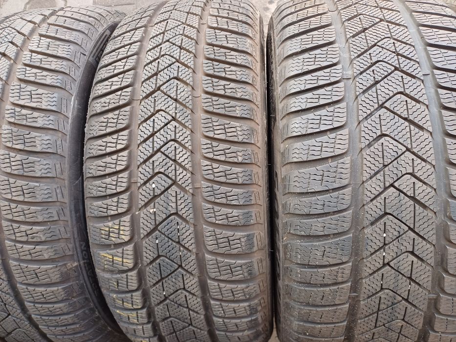 Гуми 245/40/19със275/35/19 Пирели