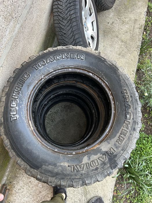 Гуми за джип 195 (15 цола) 100 лв 4 броя