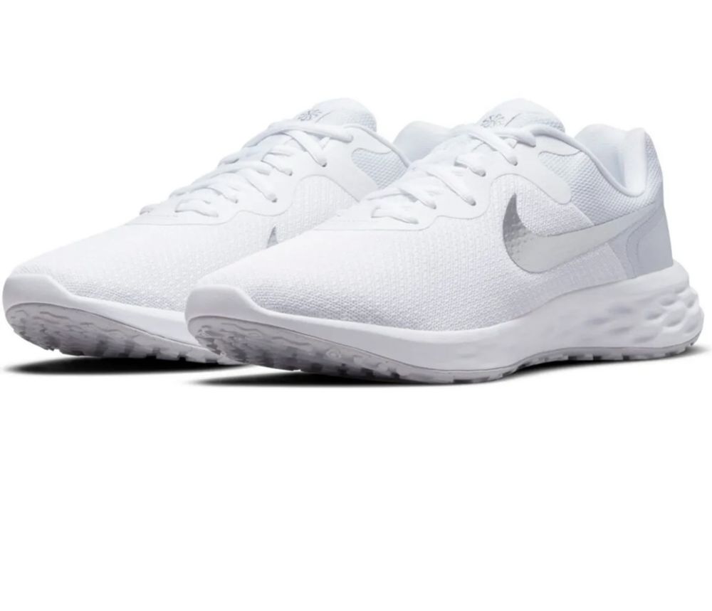 Nike Кроссовки цвет на фото