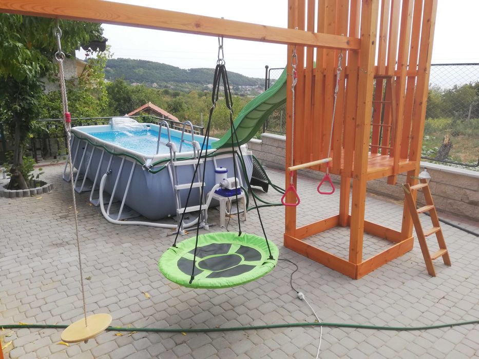 Къща за гости Делфини  стаи апартаменти цялата под наем за празненства