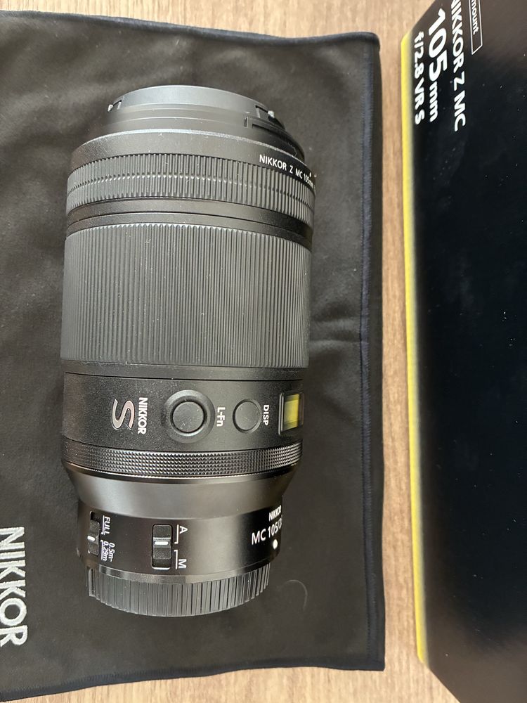 Обектив Nikon NIKKOR Z MC 105mm f/2.8 VR S