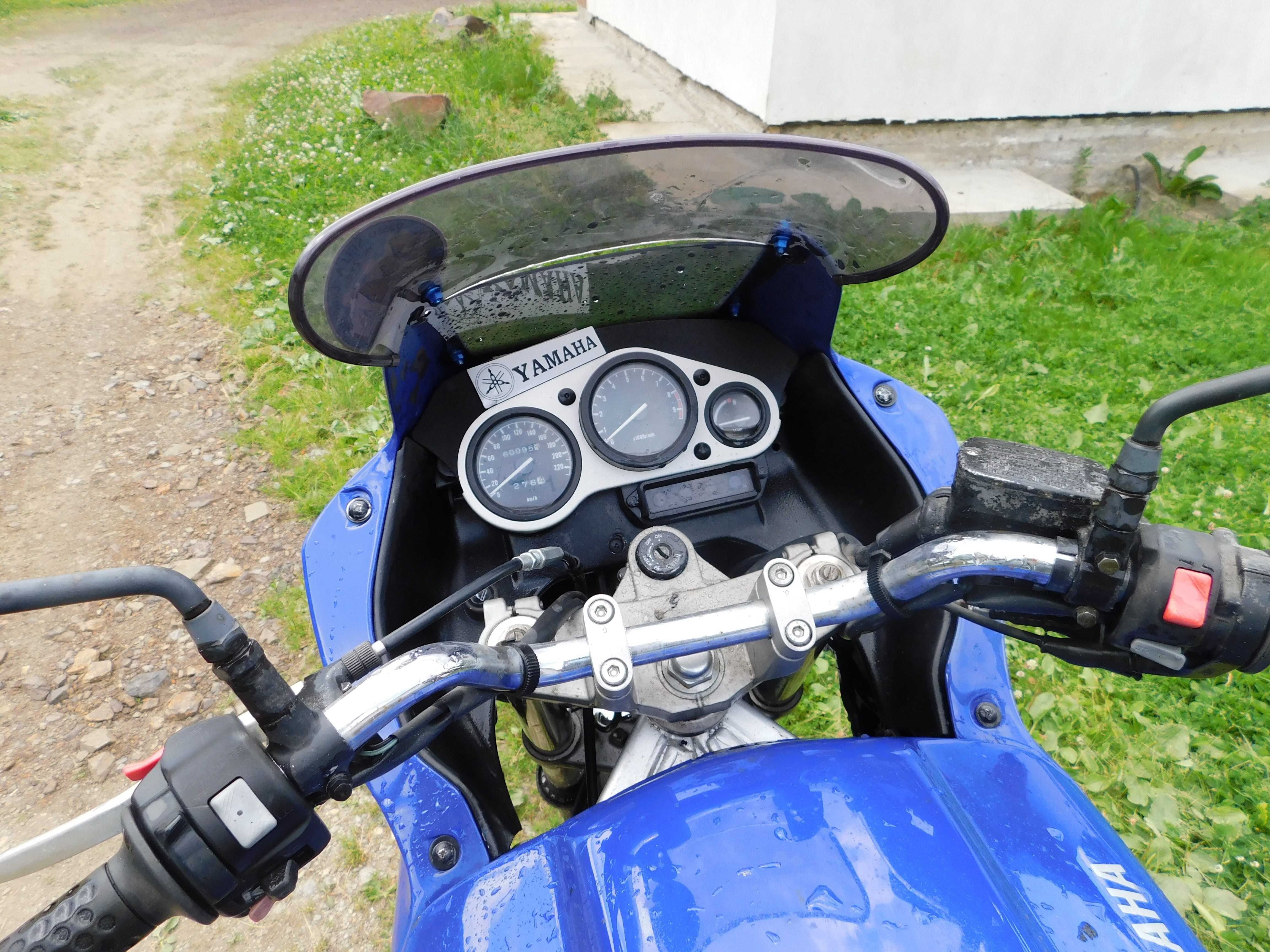 Motocicleta Yamaha TDM