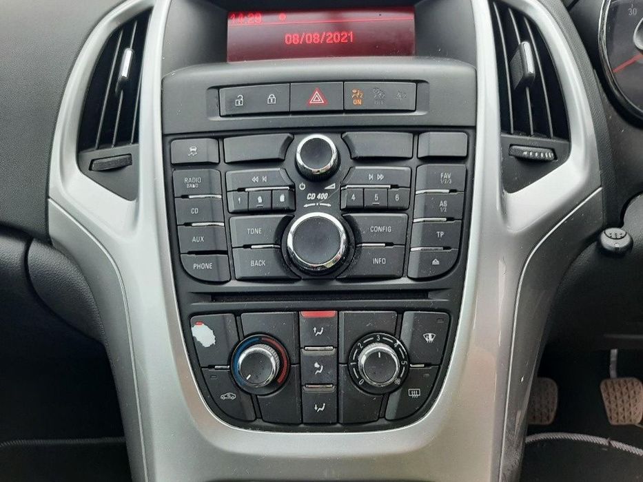 Far dreapta Opel Astra J 2010 HATCHBACK 1.7 CDTI DTJ