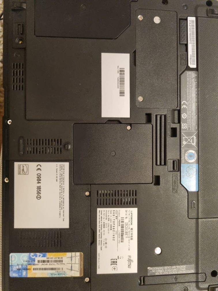 Laptop Fujitsu Lifebook S762 cu port replicator si alimentator.