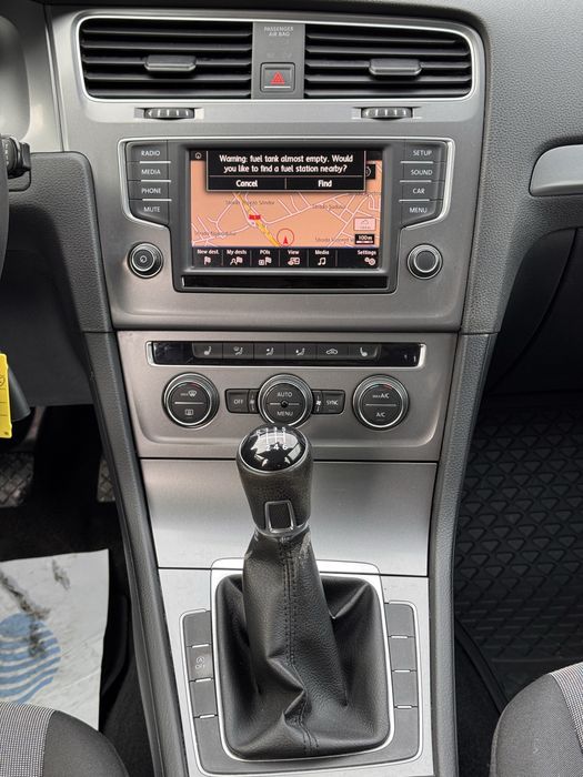 Volkswagen Golf 7 EURO6 1.6Diesel 110cp Navi Dublu Climatronic