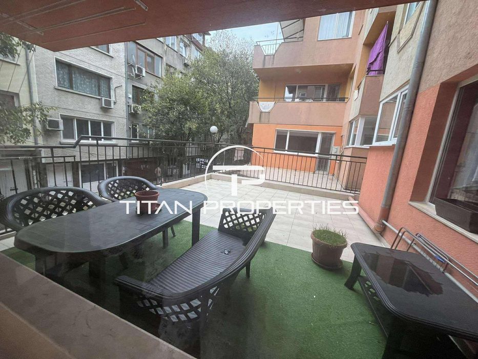 Двустаен апартамент, под наем, кв. Колхозен пазар