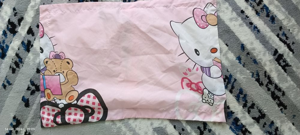 Матрасик и наволочки в кроватку