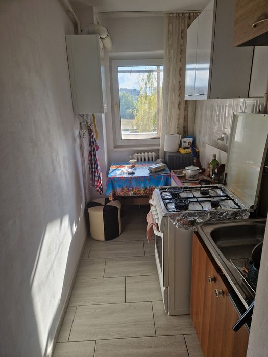 Închiriez garsoniera