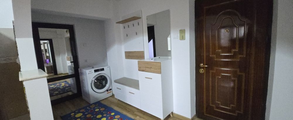 Apartament de inchiriat, apartament2 camere zona centrala,piata mare07