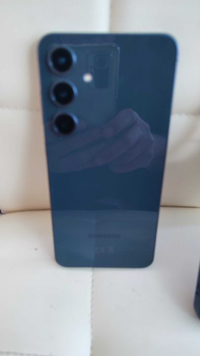 Samsung 24FE.  Чисто нов.