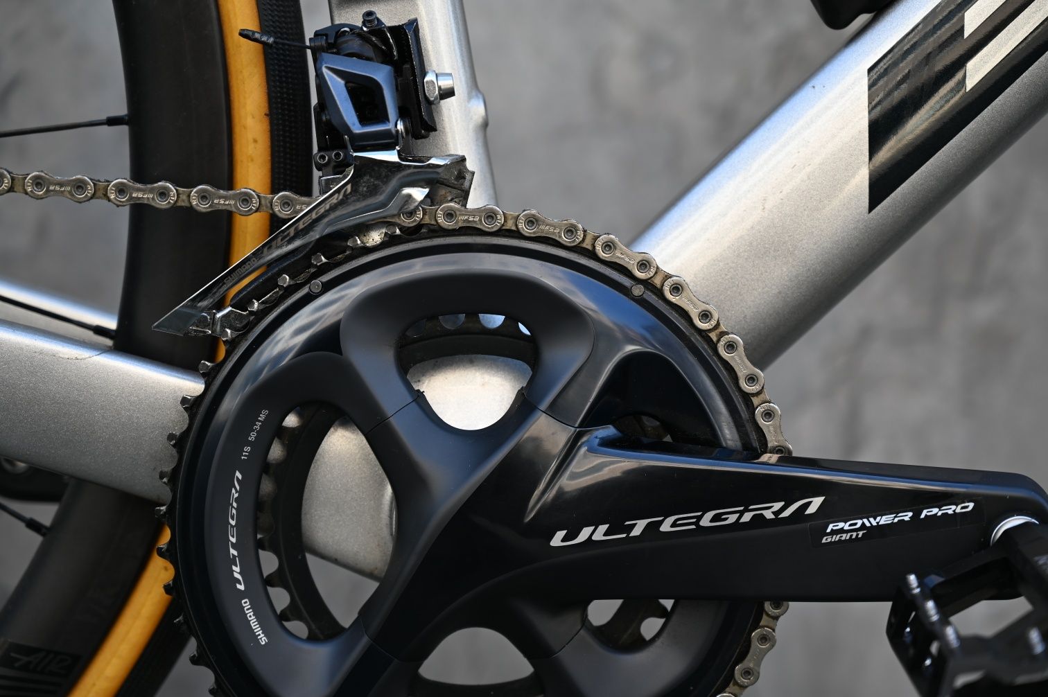 Карбонов шосеен велосипед BH RS1 3.5 Shimano ULTEGRA 2022 Размер 52