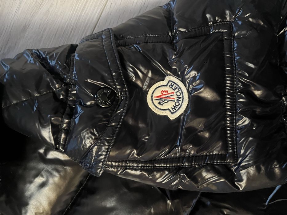 Geaca Moncle r maya NFC tag