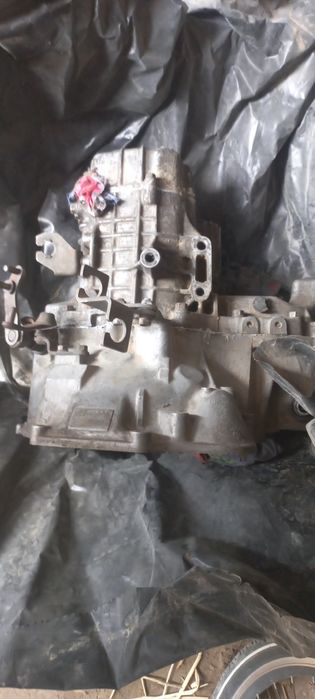 Продам   коробку