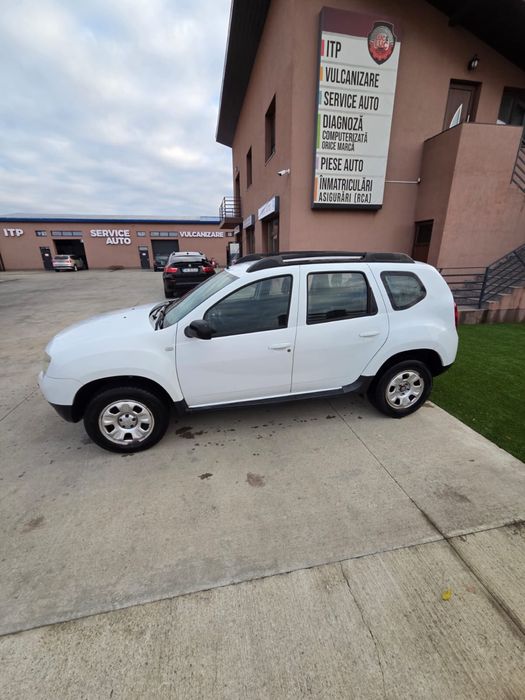 Dacia Duster , recent adus  , an 2011 , 4300