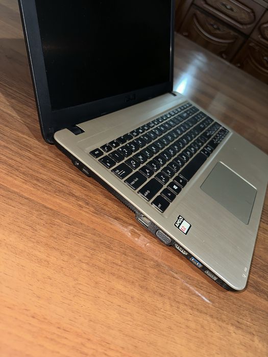 Noutbok Asus Vivobook
