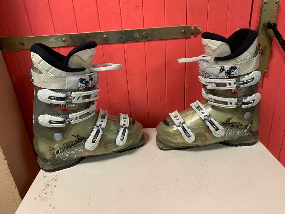 Clapari ski schi Rossignol Kelia marime Eur:39.5 Mondo:25.5