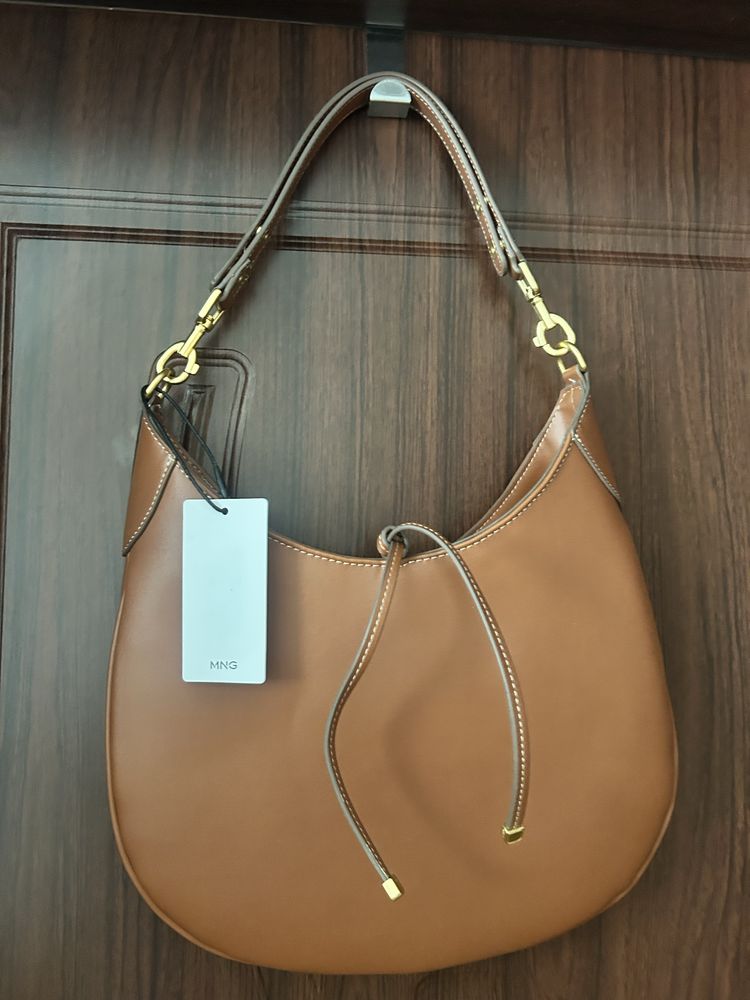 Нова чанта Mango с етикет