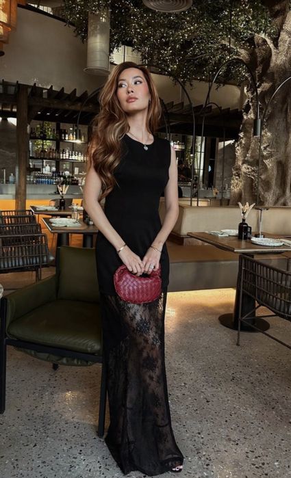 Черное платье с нижней юбкой