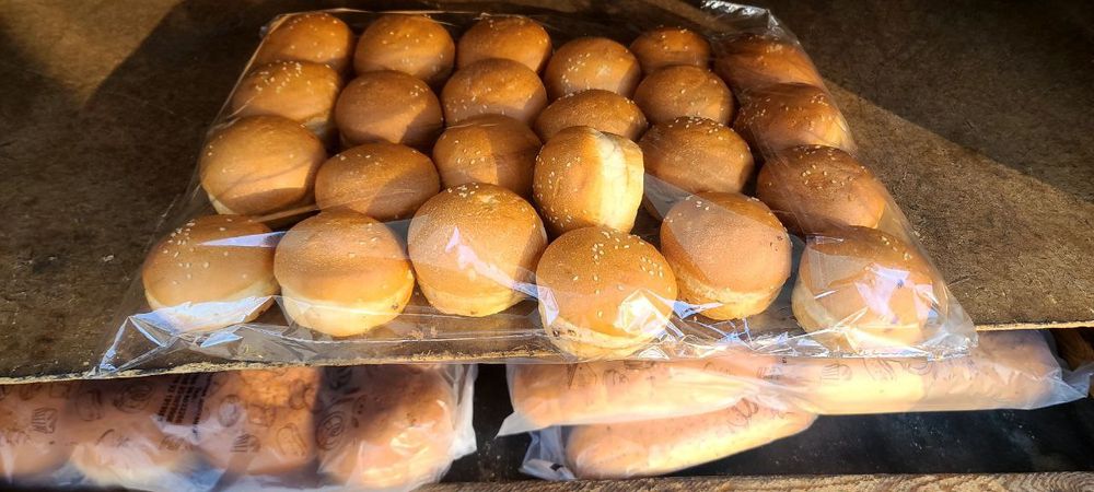 Hoddog va gamburger nonlari sifatli mahsulotlar hammasi bizda mavjud