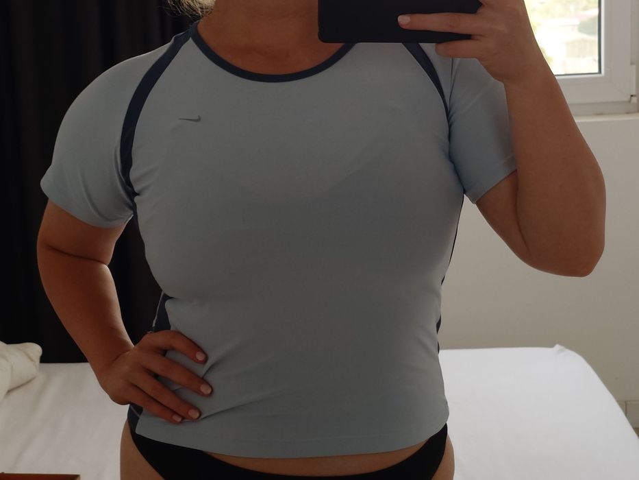 Tricou Nike mărimea M-L