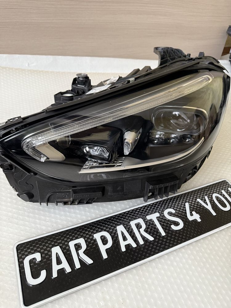 Фар ляв Mercedes W206 Digital Light Перфектен