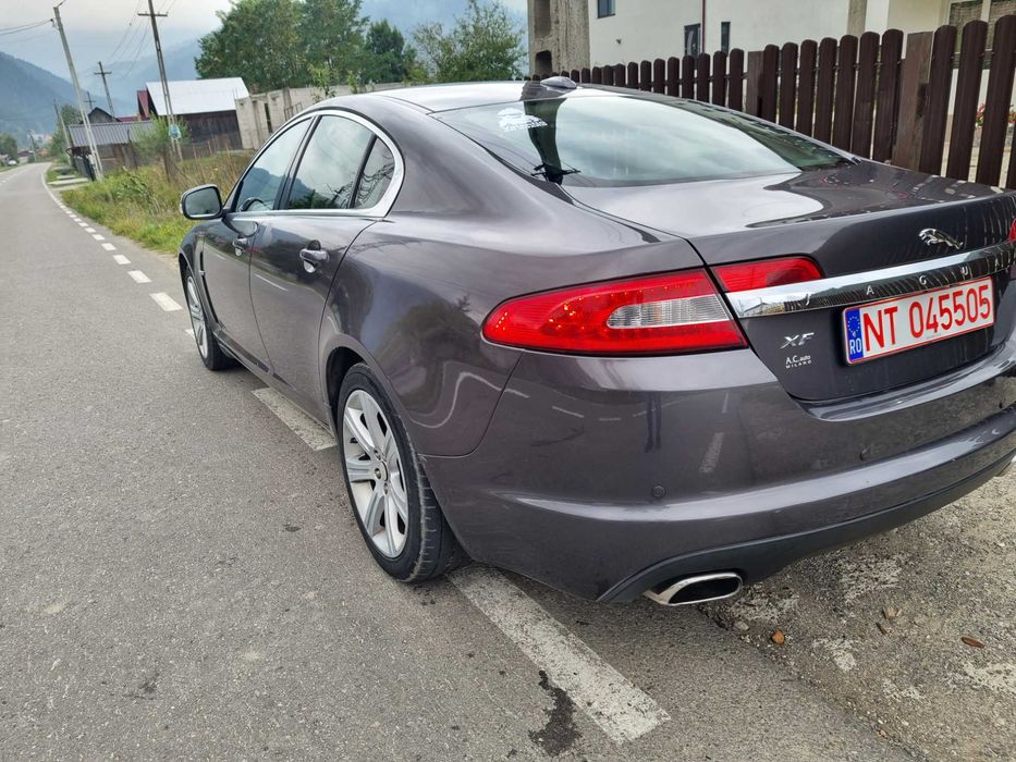 Jaguar XF 2009 impecabil