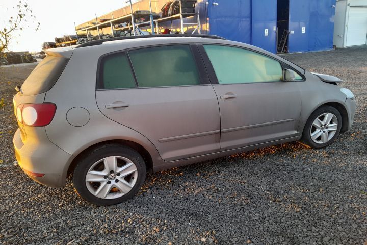 Dezmembrez Volkswagen VW Golf 6 [2008 - 2015] Plus minivan 1.4 TSI DS