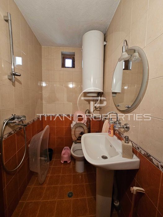 Продава се Двустаен апартамент в Пловдив, Кючук Париж - 56 кв.м за 2018 €/кв.м - Снимка #6