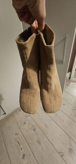 Велурени боти Zara