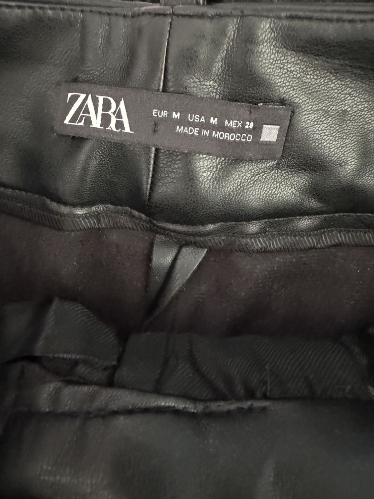 Дамски кожен панталон Zara