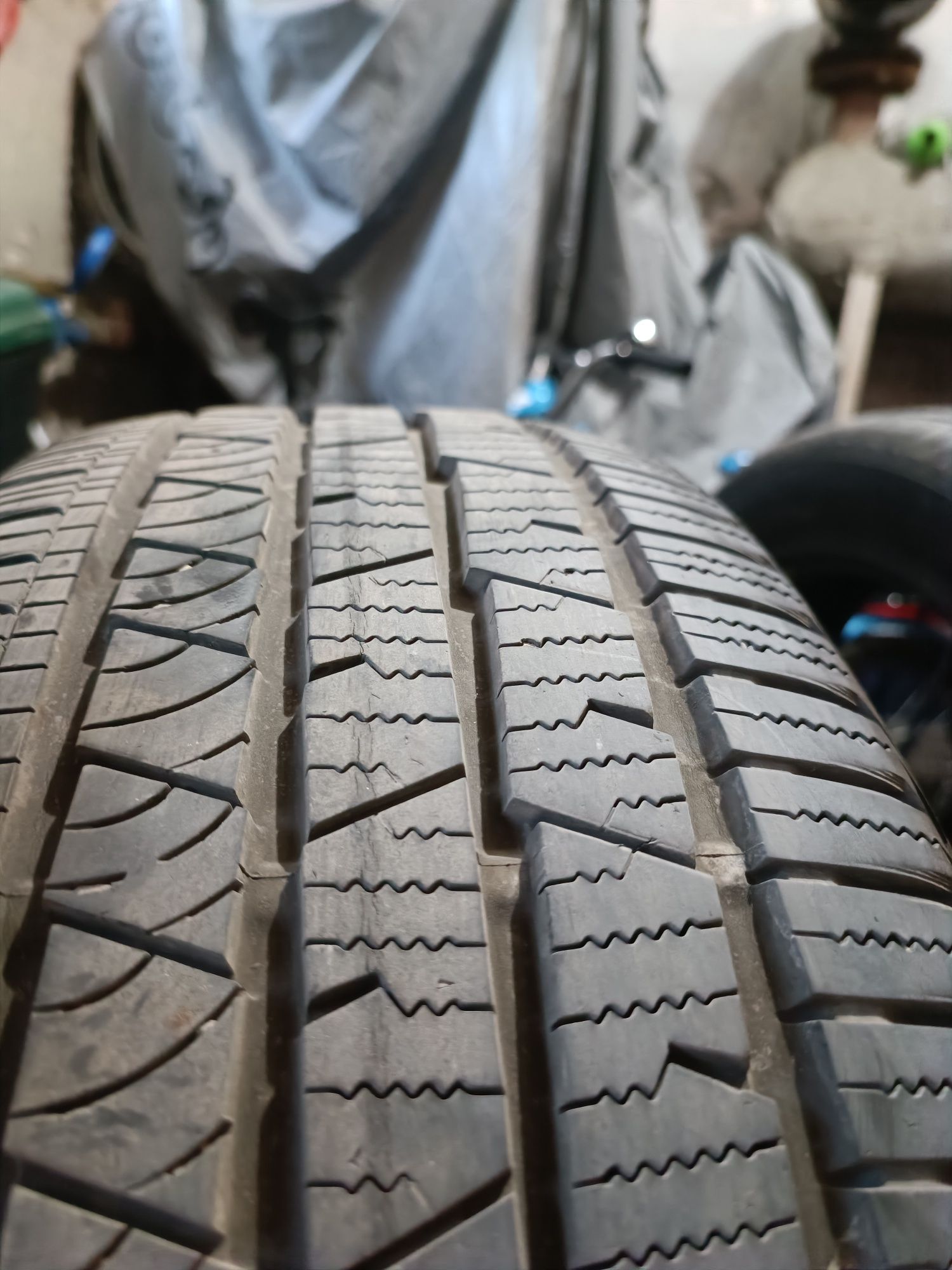 4бр Всесезонни гуми continental 235/60/R18