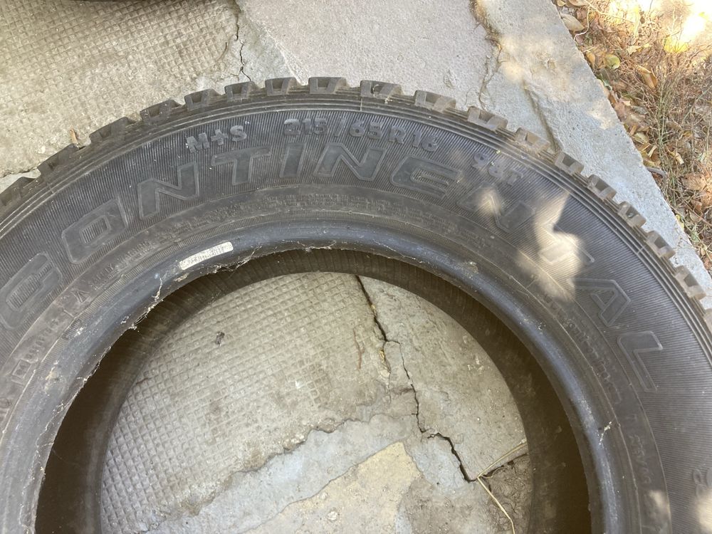 Гуми за бус 215-65-16
