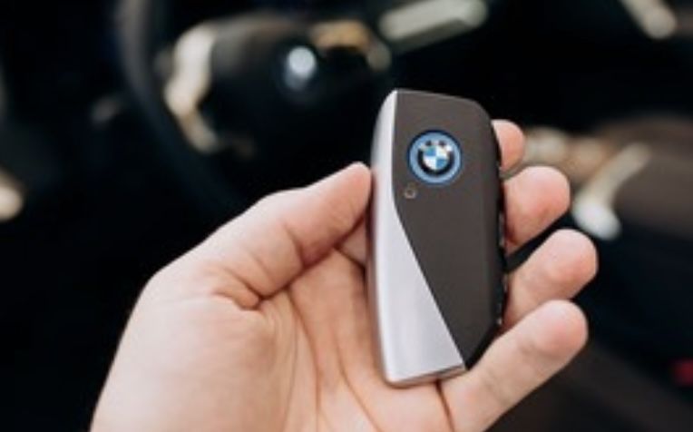 Ключ машины bmw продам срочно