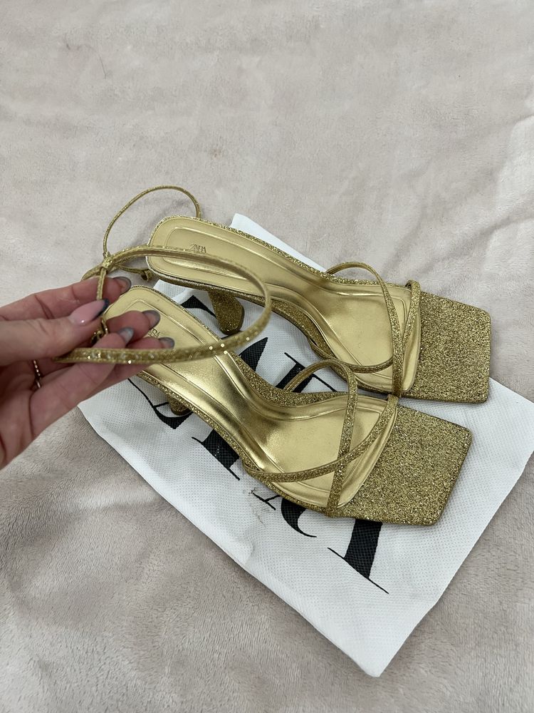 Златни сандали Zara - 39 size