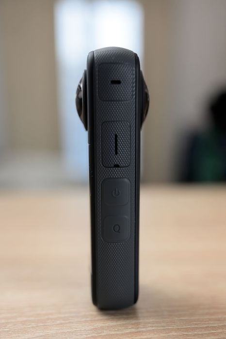 Insta 360 X3 cameră de acțiune