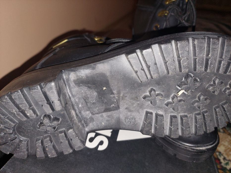 Bocanci piele sintetica