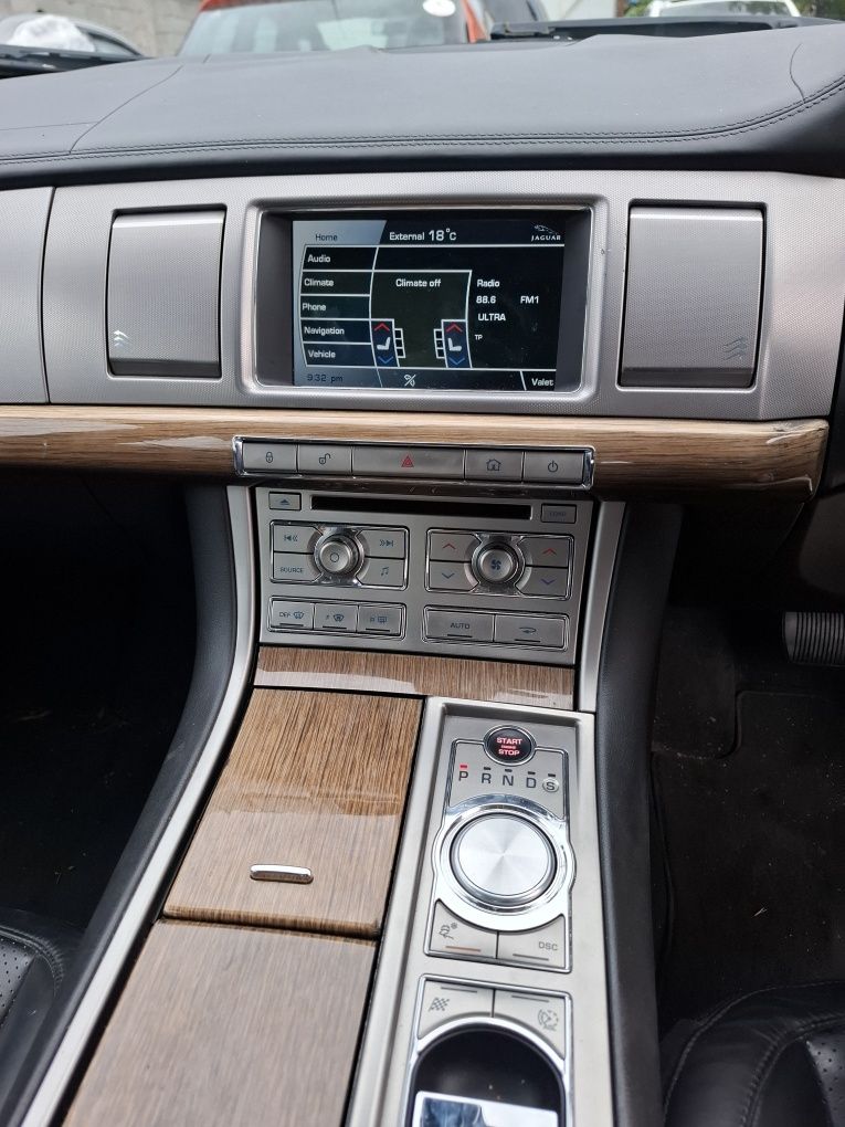 Jaguar xf 2010 3.0d НА ЧАСТИ