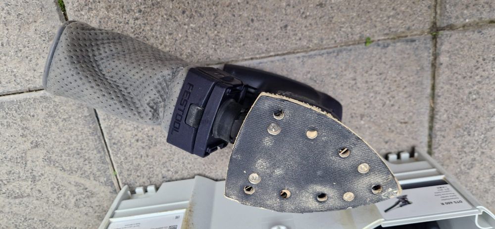 Festool șlefuitoare pe curent