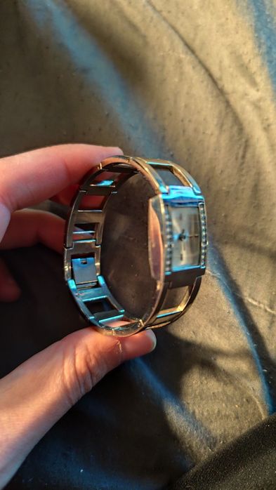 Подаряват се разни неща