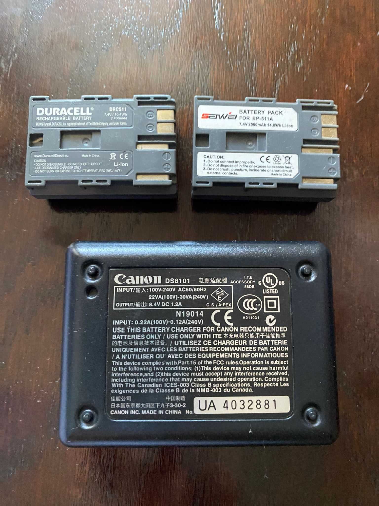 Battery Charger CANON CB-5L + 2 acumulatori
