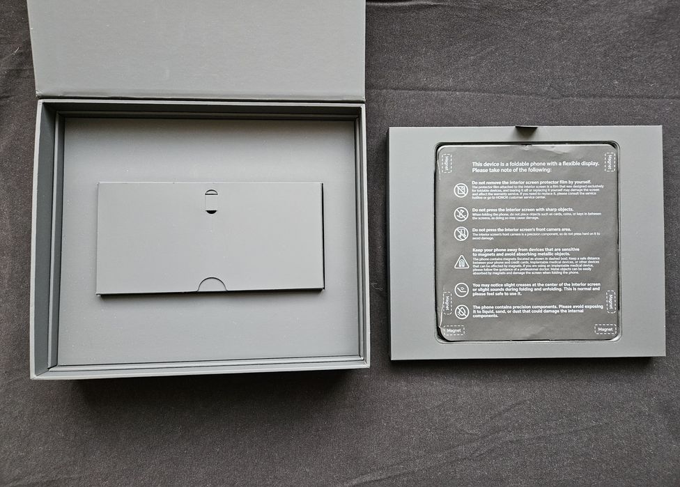 HONOR Magic V3 2 години гаранция