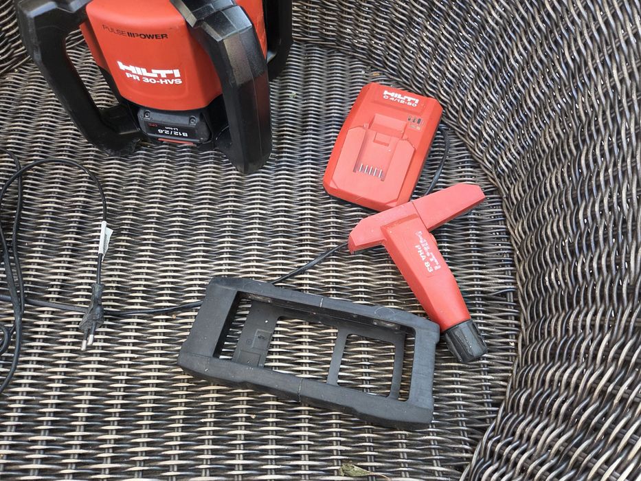 Nivela laser Hilti PR 30 HVS cu dubla panta orizontal vertical