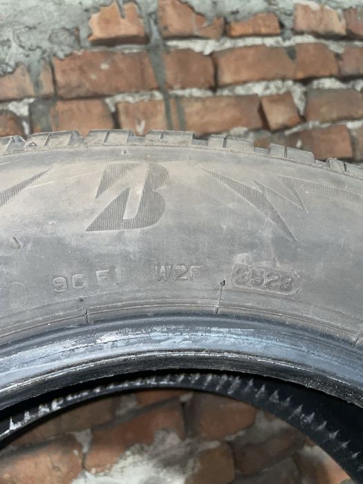 Bridgestone 215/60/16 дот23