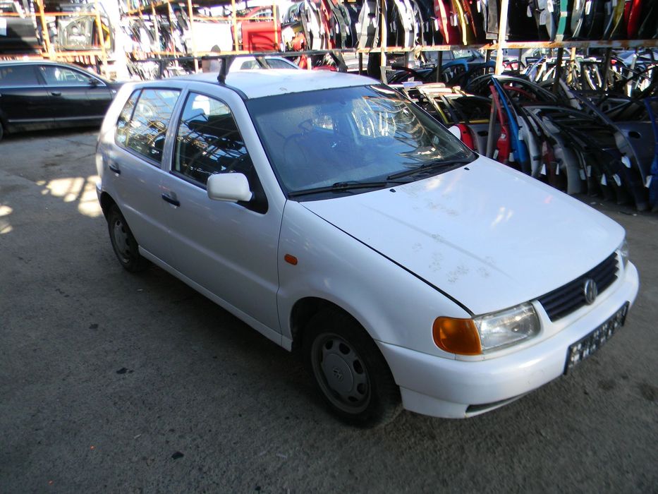 Dezmembrari  VW POLO (6N1)  1994  > 1999 60 1.4 Benzina