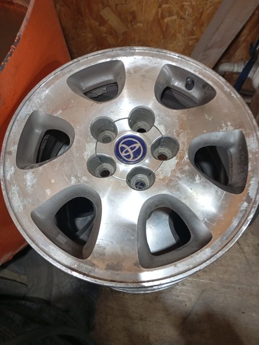 Продам диски Тойота