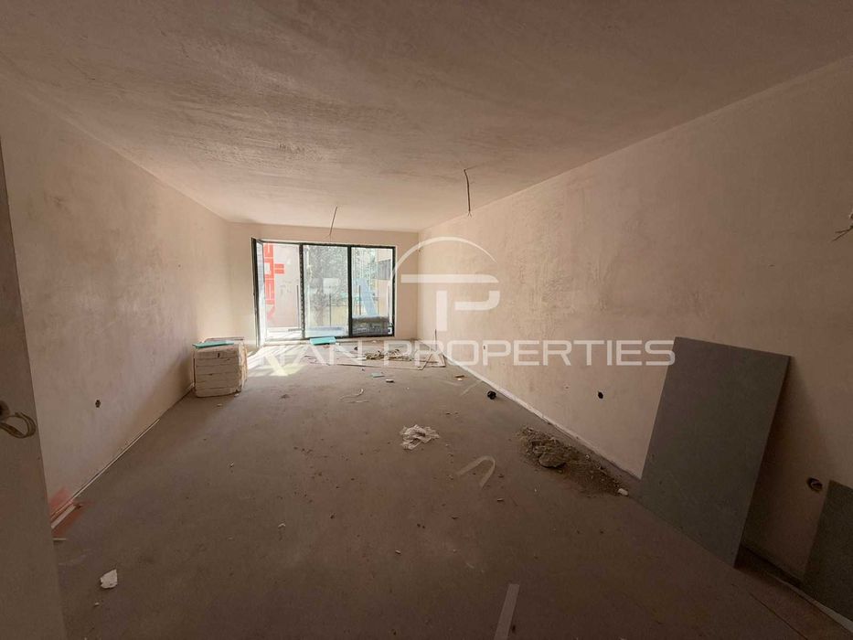 Продава се Тристаен апартамент в Пловдив, Кършияка - 125 кв.м за 1357 €/кв.м - Снимка #1