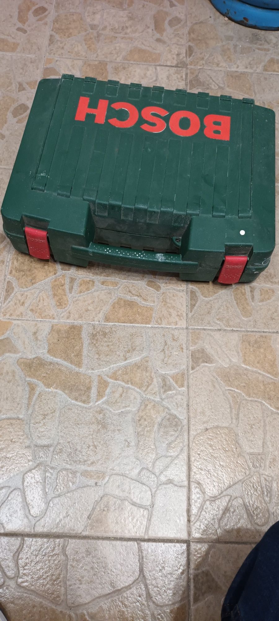 Ударна  бормашина  BOSCH   700 w.