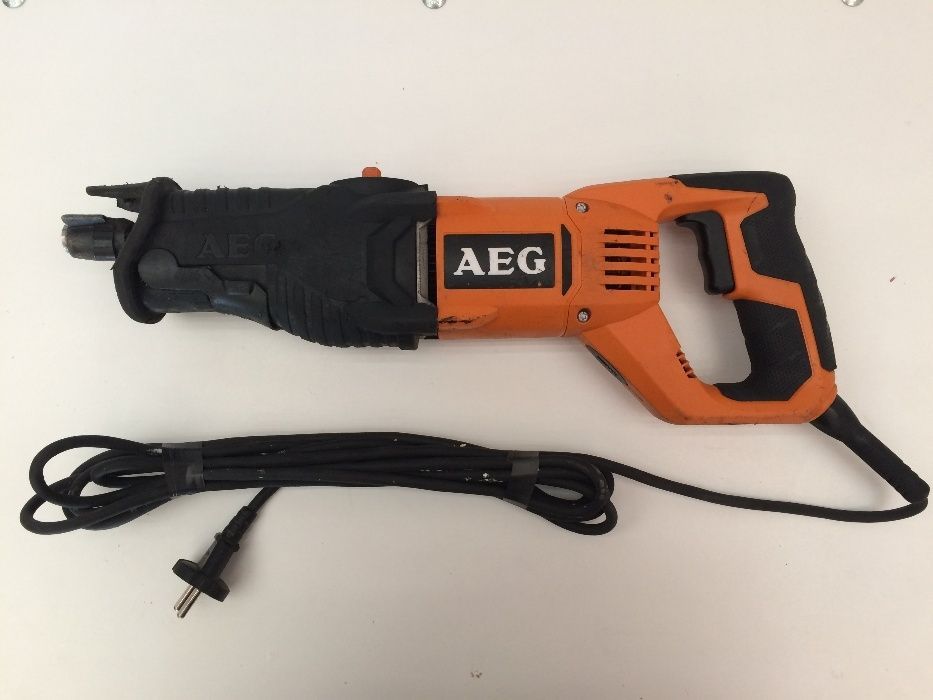 Ferastrau longitudinal / sabie AEG US 900 XE