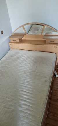 Легло с подматрачна рамка и пружини