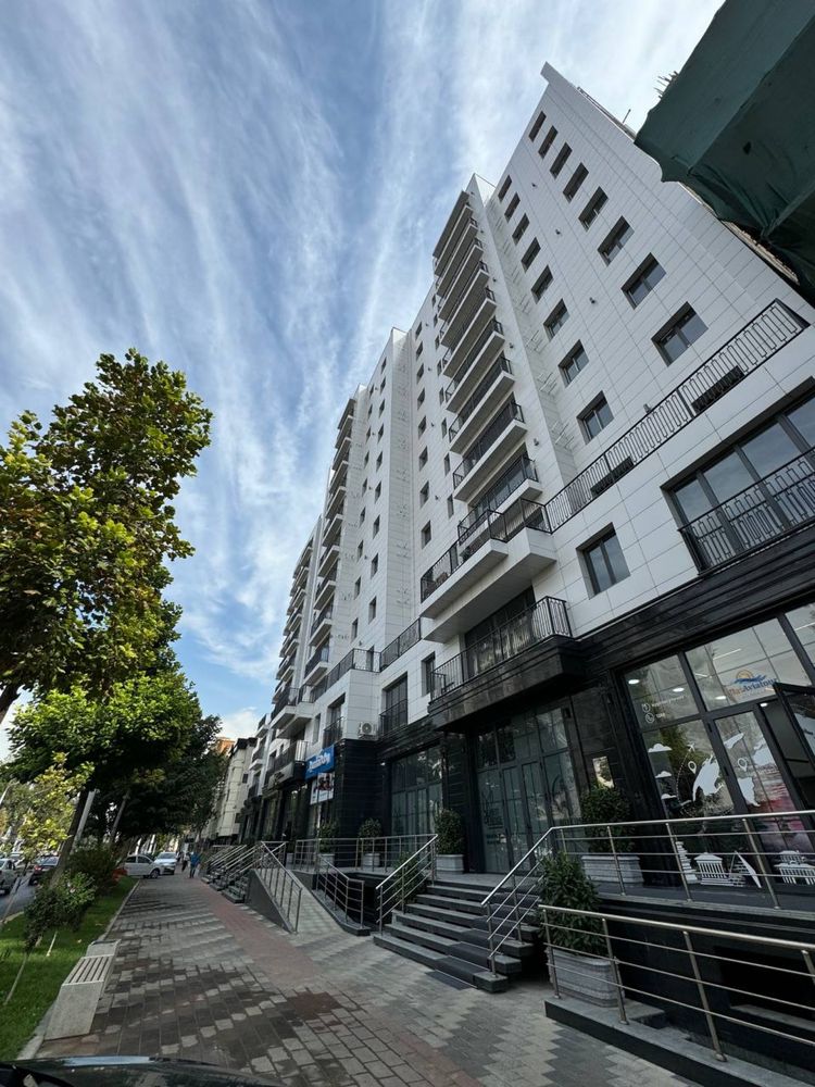 Нукусская Глинка Гаи | 150кв - нежилое помещение вдоль дороги Продажа